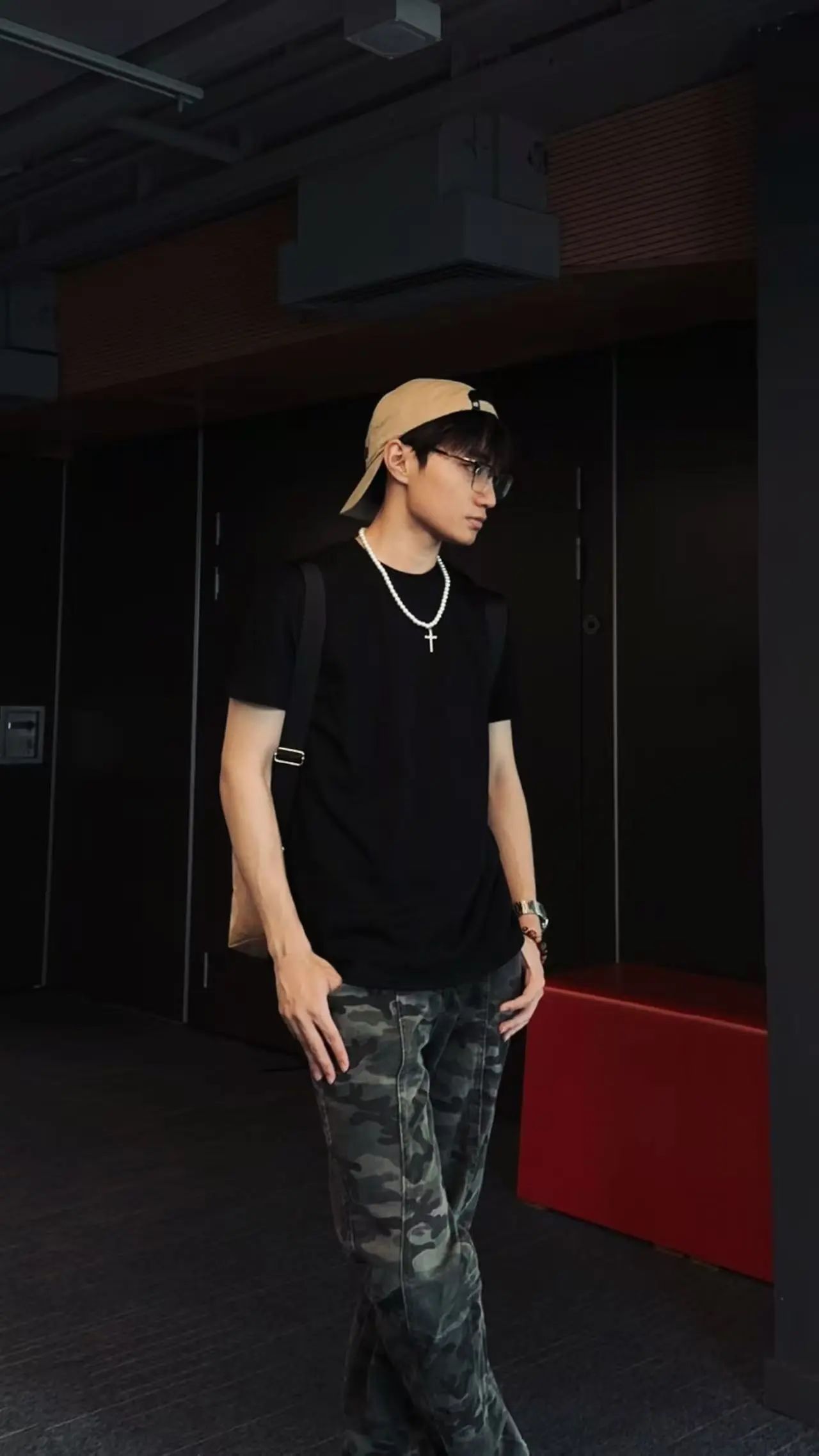 19B75